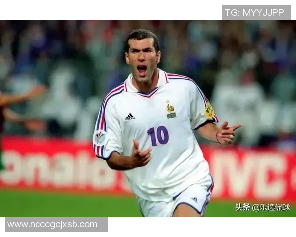 足球明星中穿39号球衣的传奇人物及其精彩瞬间回顾 足球明星中穿39号球衣的传奇人物及其精彩瞬间回顾